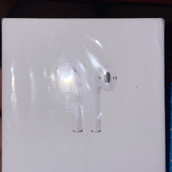 AirPods